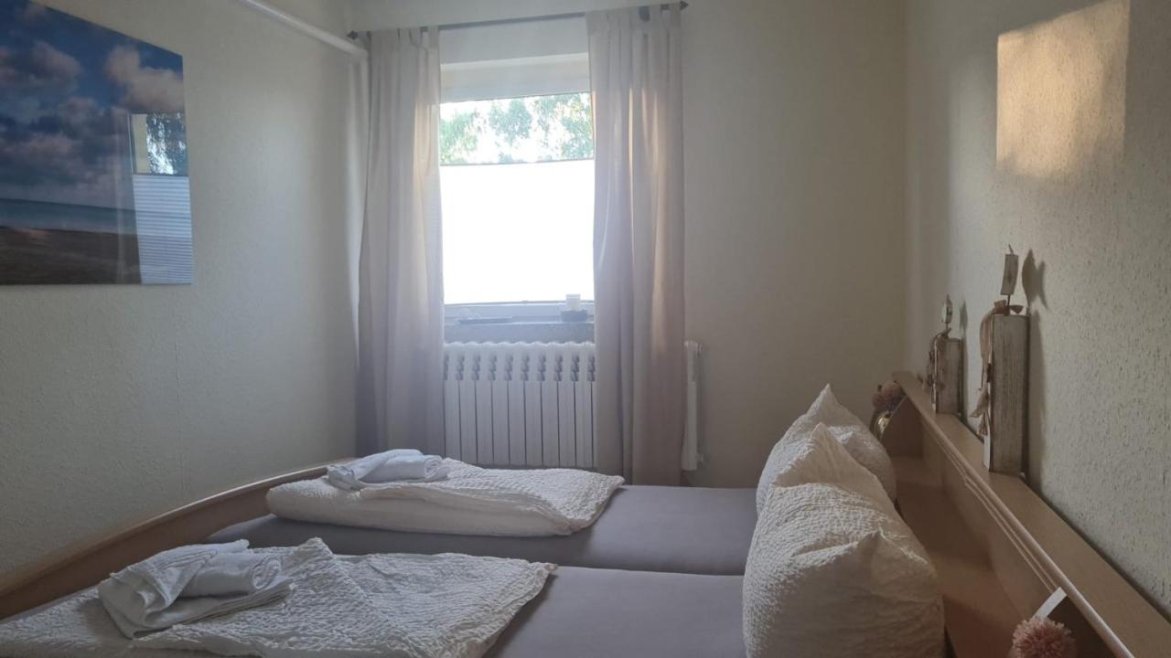 Ferienwohnung Smillenzweg Mit Garten Lohme Buitenkant foto